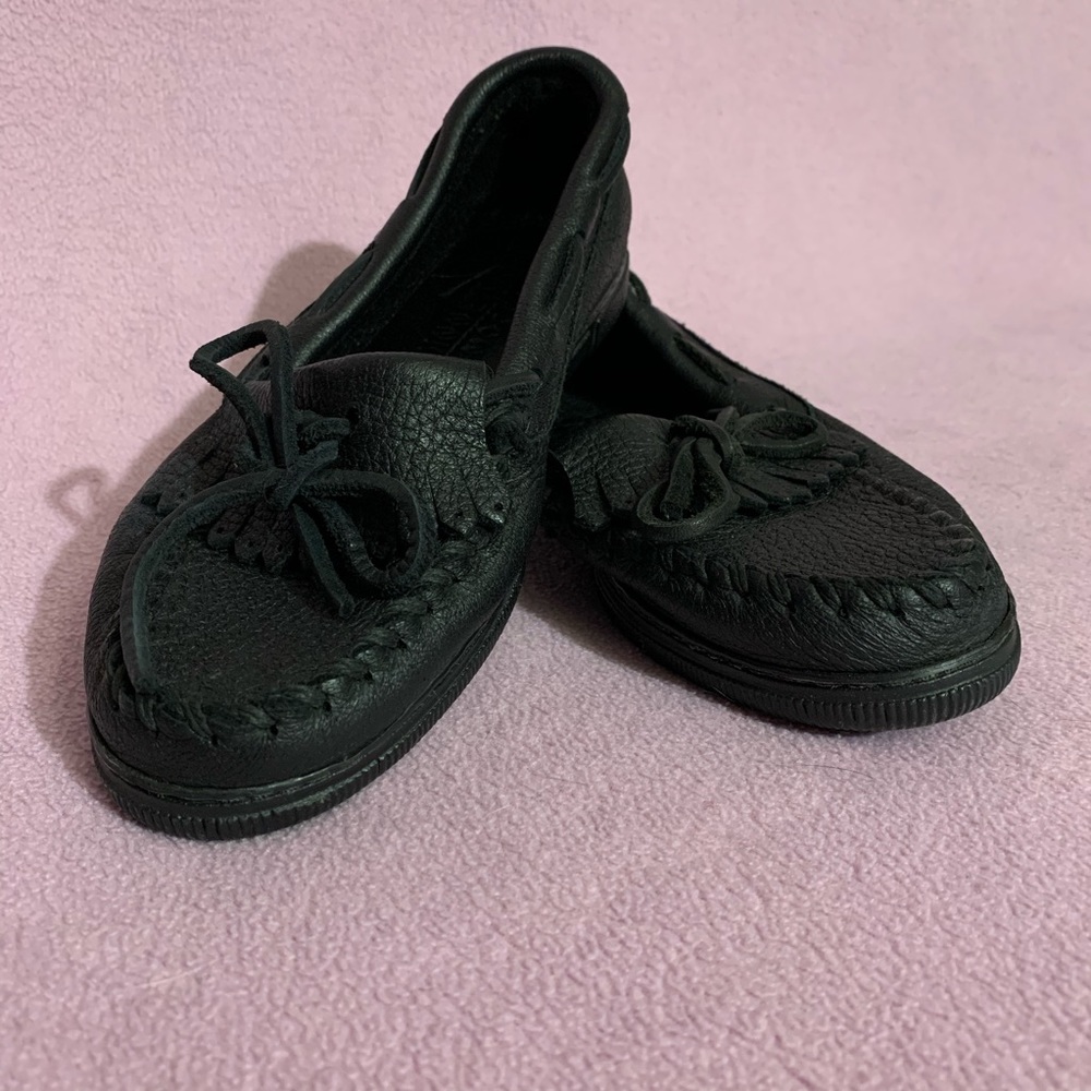 Black Minnetonka Moccasins
